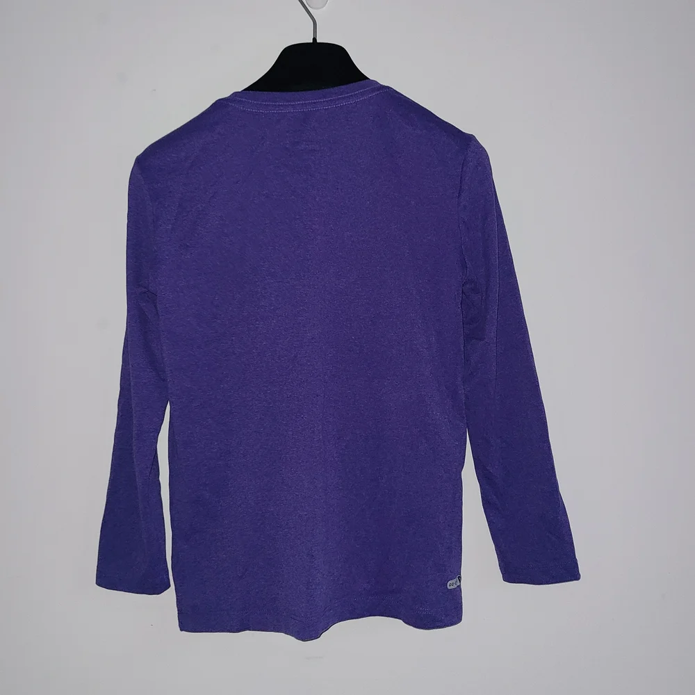 Old Navy Kids Long Sleeve Tee in Purple with Graphic Size 8